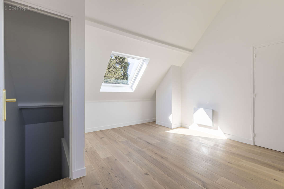 Maison à L'ETANG-LA-VILLE