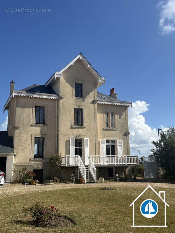 Maison 160 m² à Asnelles  - photo 3