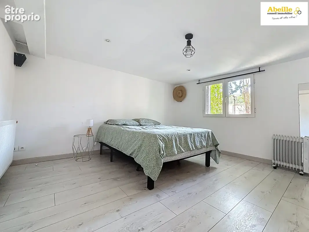 Maison traditionnelle sur sous-sol total, environnent calme, terrain de 966m2. - photo 10