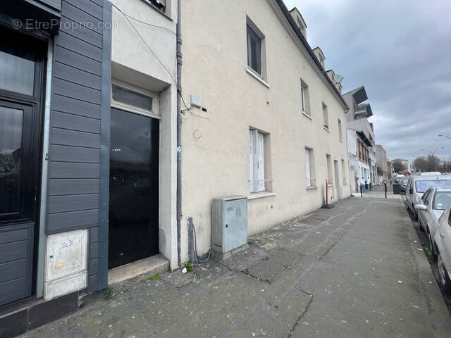 Appartement à STAINS