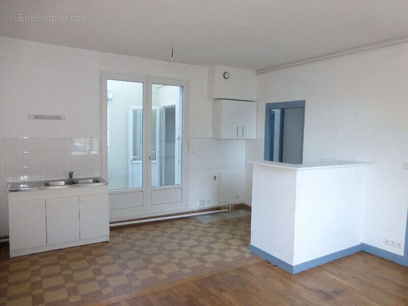 Saumur centre - photo 5