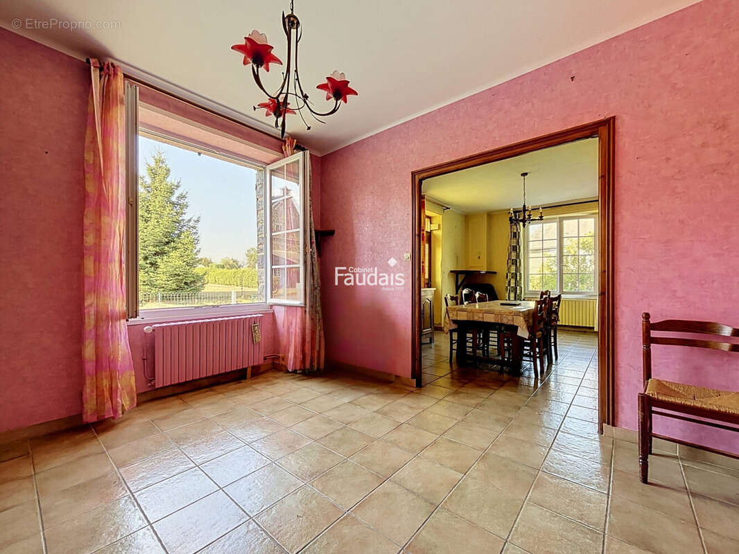 Maison 93 m² à Le Mesnil-Amey  - photo 7