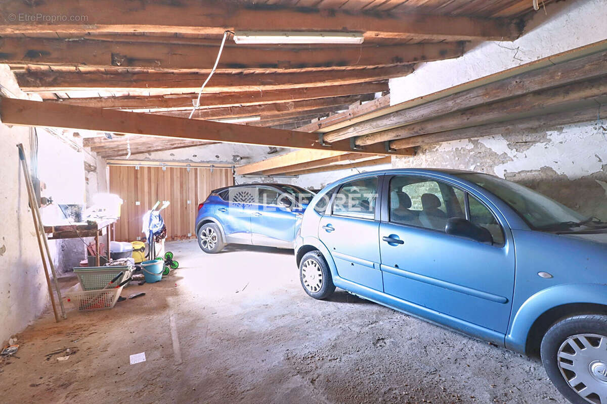 Maison à SAINT-CLEMENT-DES-BALEINES