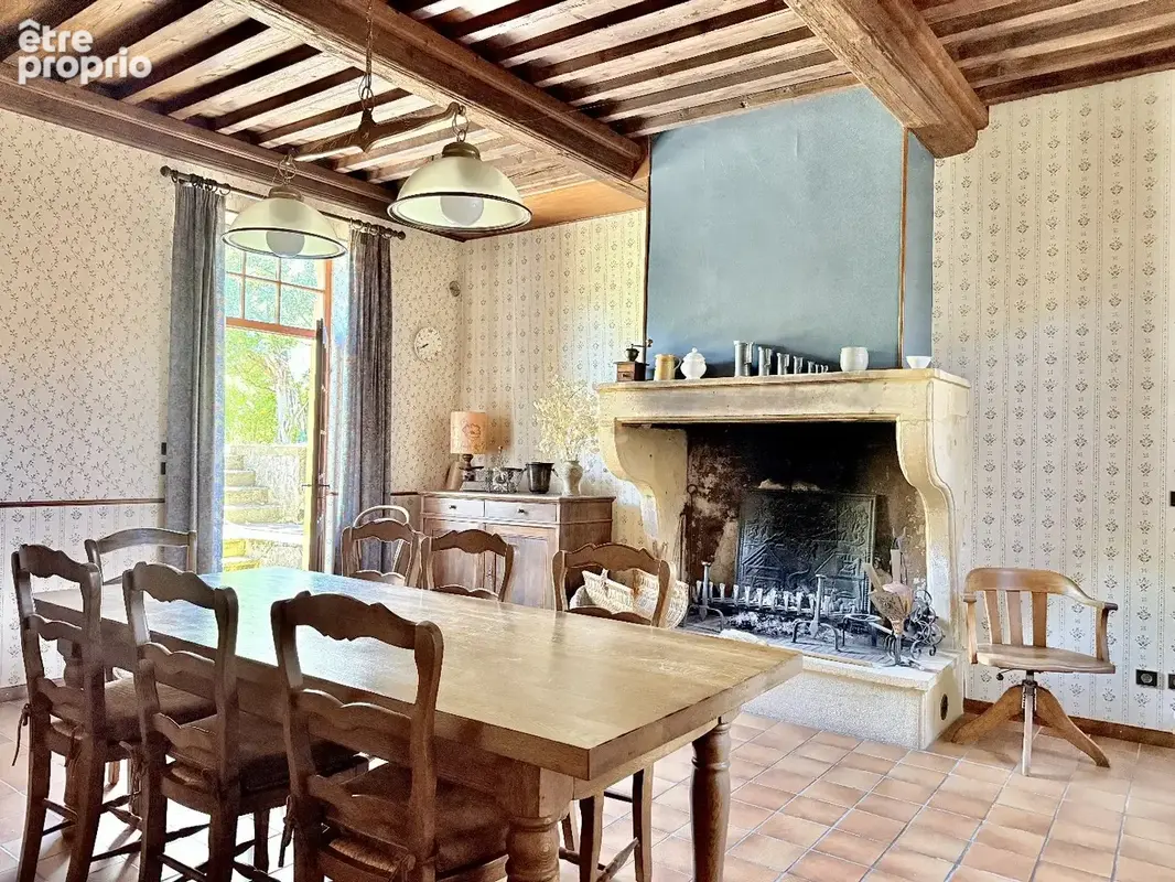 Maison de caractère - 285m² sur 16,82 ares - Woippy Village - photo 8