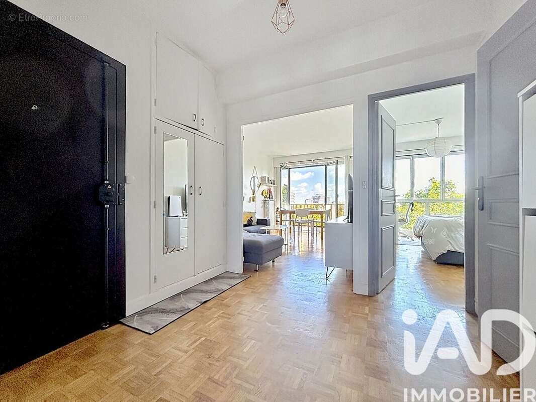 Photo 3 - Appartement à MONTROUGE