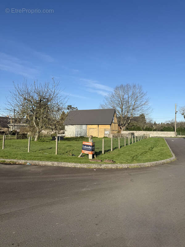 Maison à SAINT-HILAIRE-DU-HARCOUET