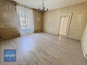 Appartement à FOUGERES