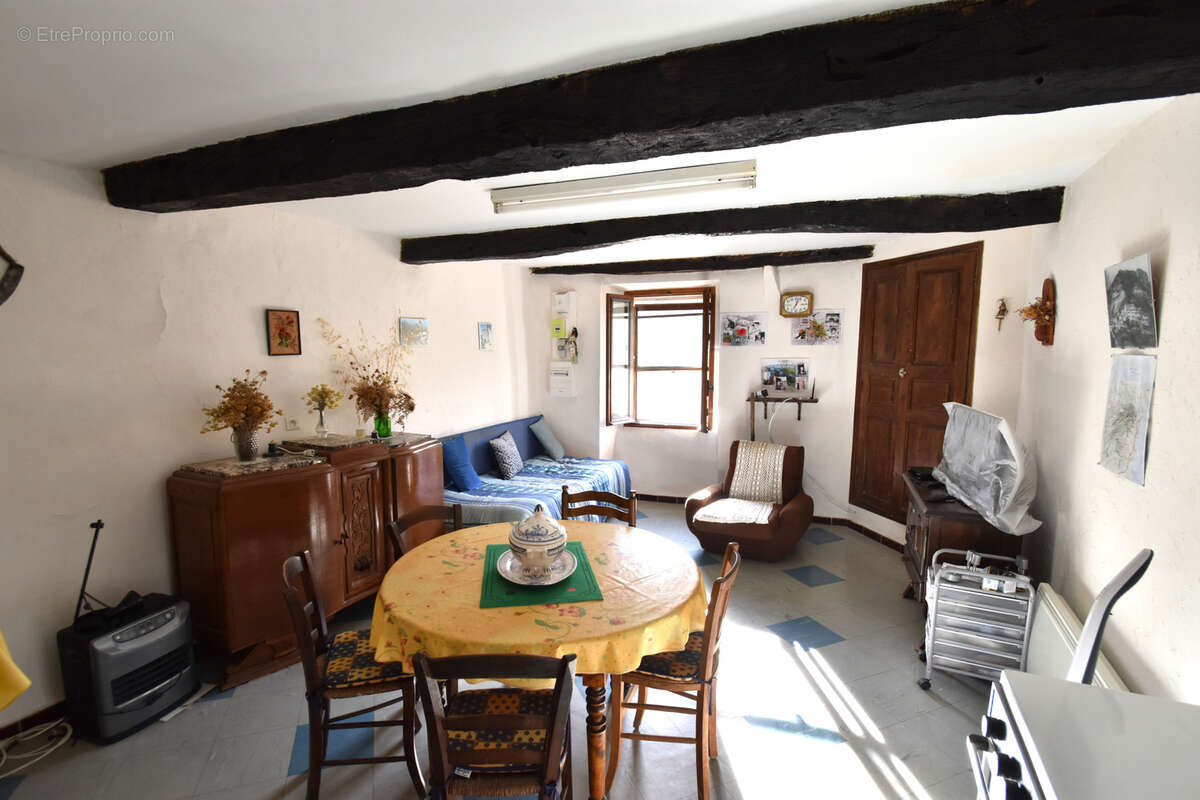 Appartement à LES FERRES