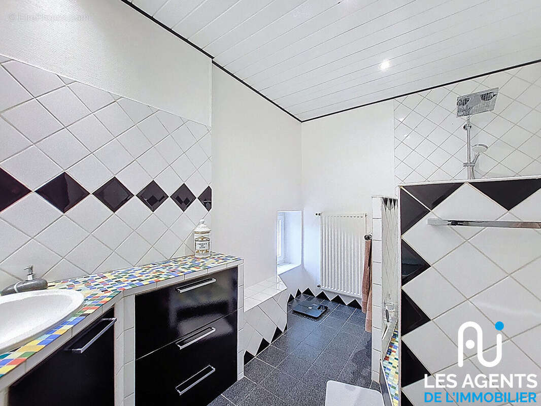 Maison à MEUNG-SUR-LOIRE