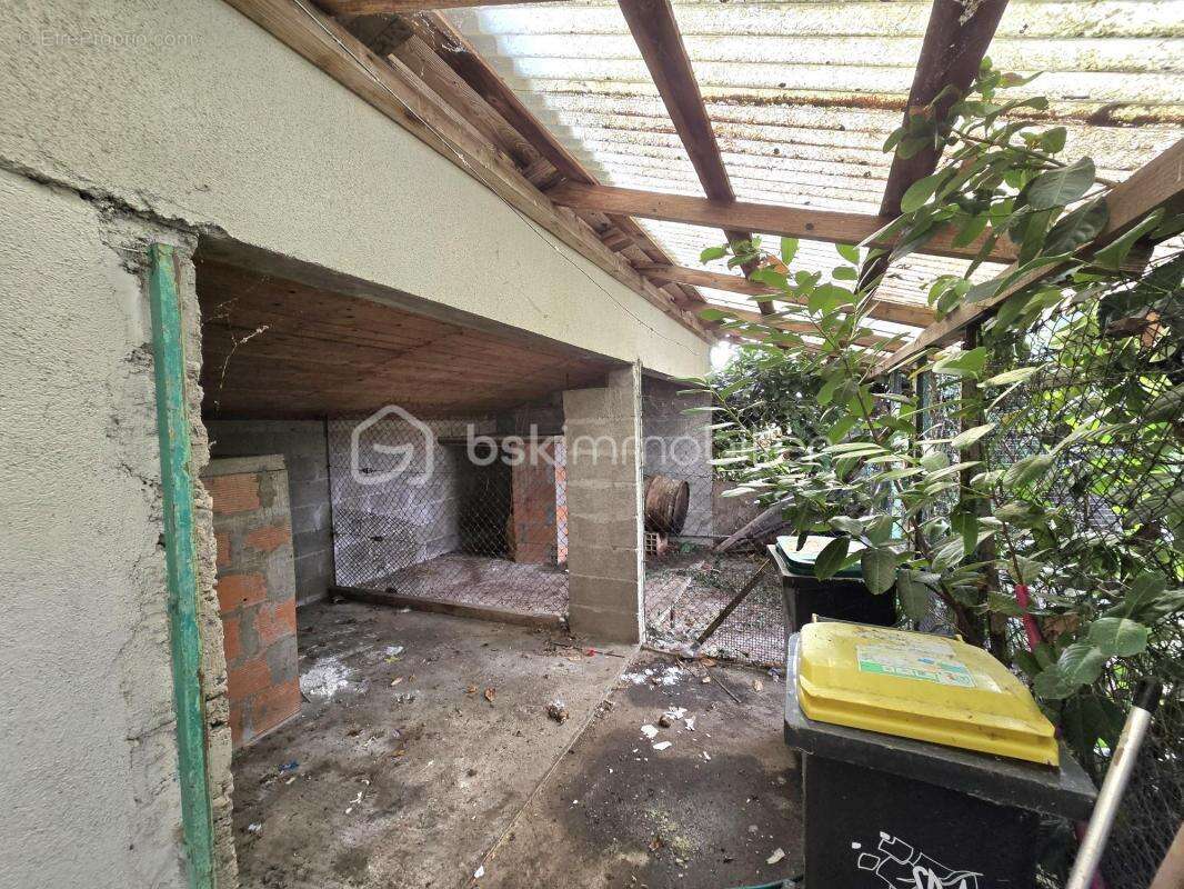 Maison à SAINT-PRIEST-BRAMEFANT