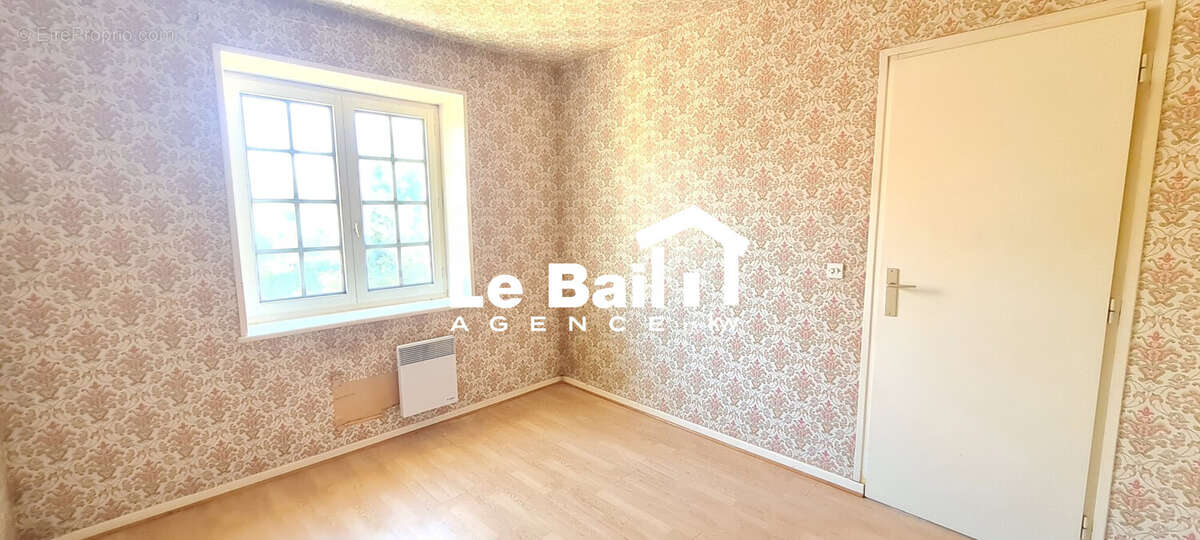 Maison 140 m² à Osny  - photo 7