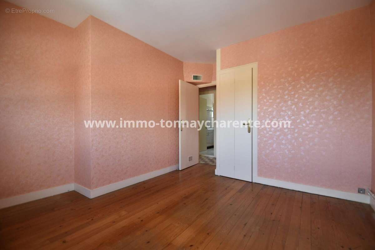 Maison à TONNAY-CHARENTE