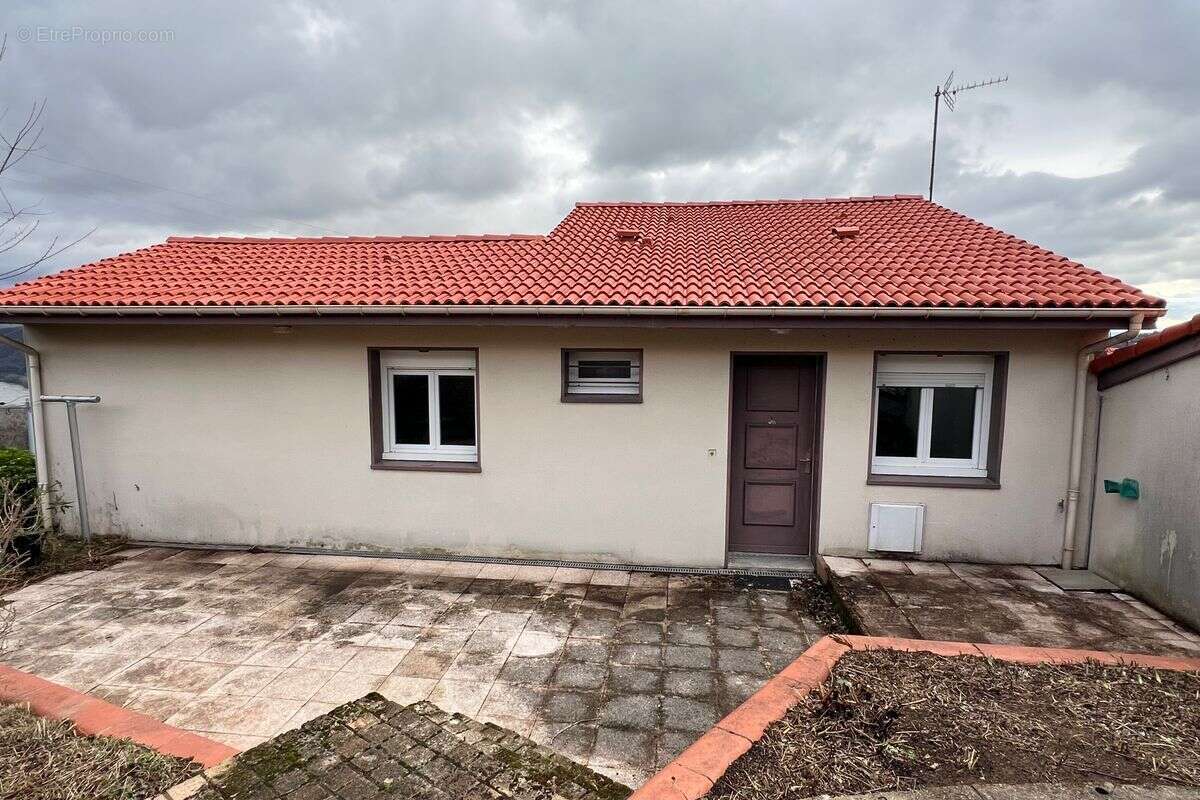 Appartement à CONDRIEU