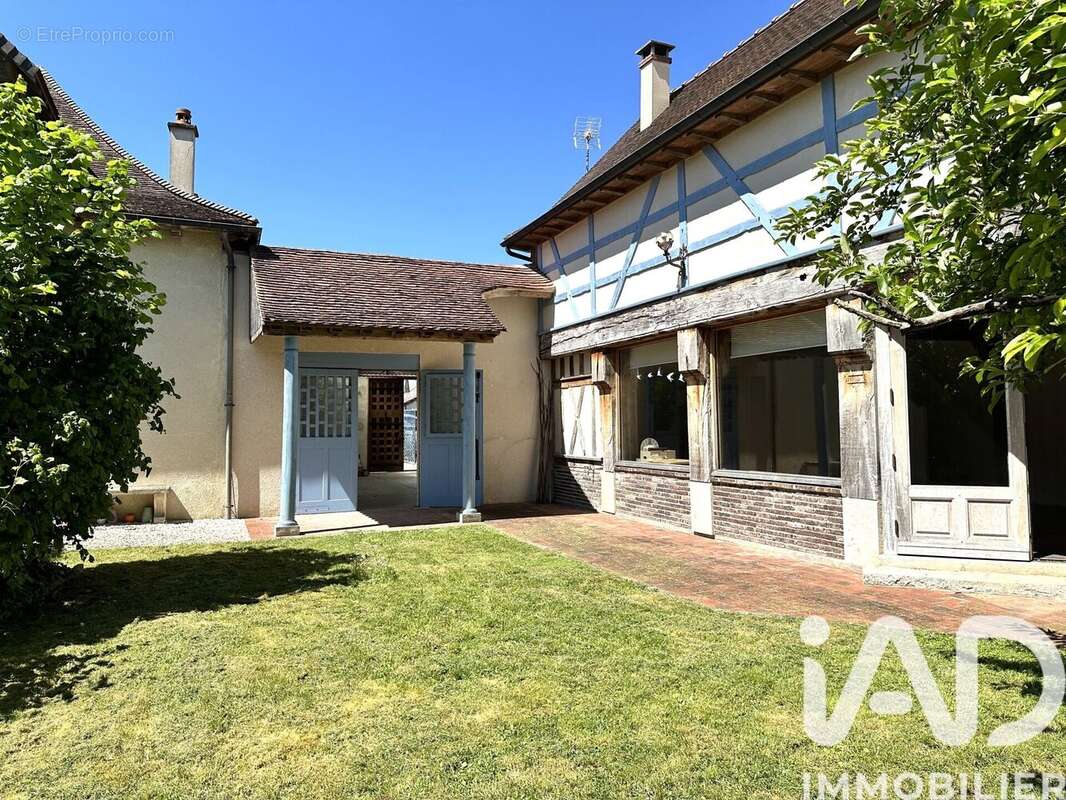 Photo 3 - Maison à LA CHAPELLE-SAINT-LUC