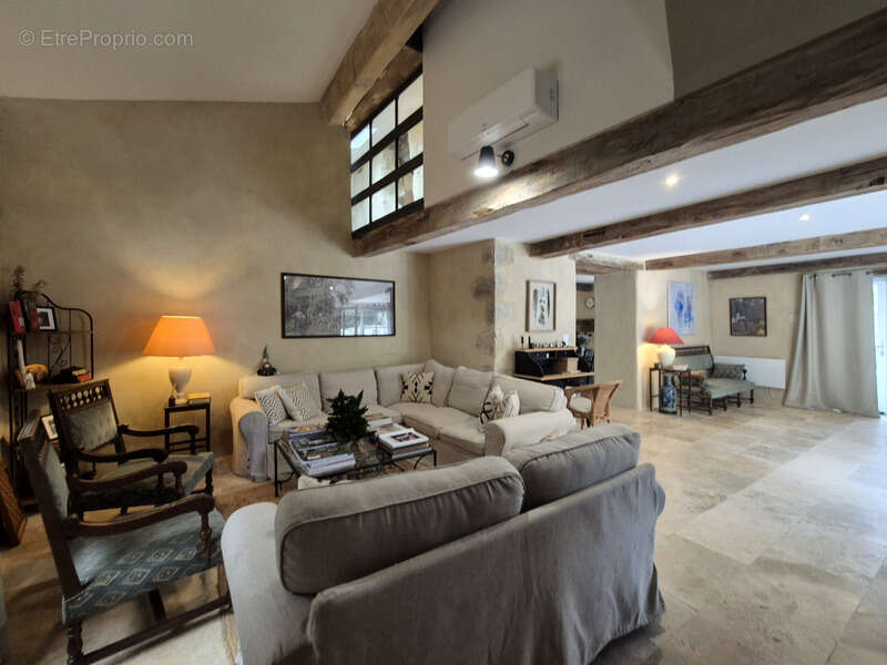 Authentique maison en pierre rénovée – 157 m² – Charme, confort et campagne gersoise - photo 3