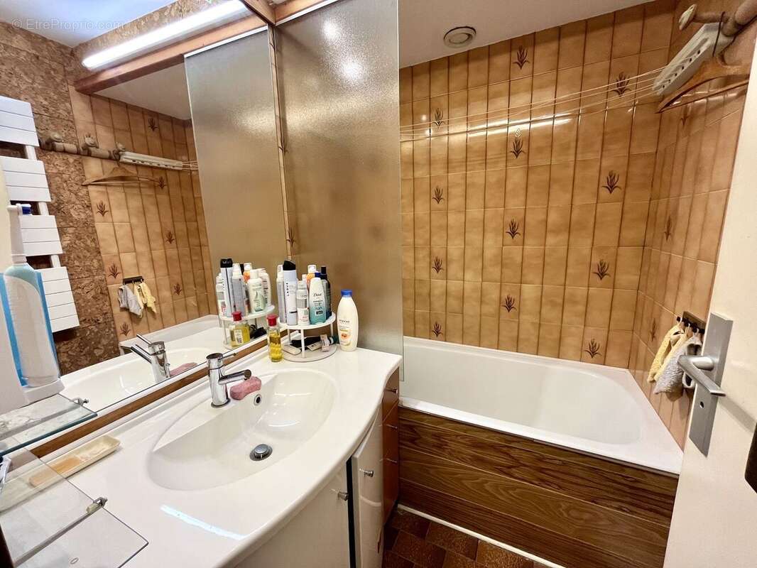 Appartement à LAVEISSIERE