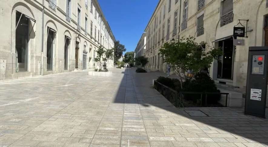 Commerce 90 m² à Nimes  - photo 4