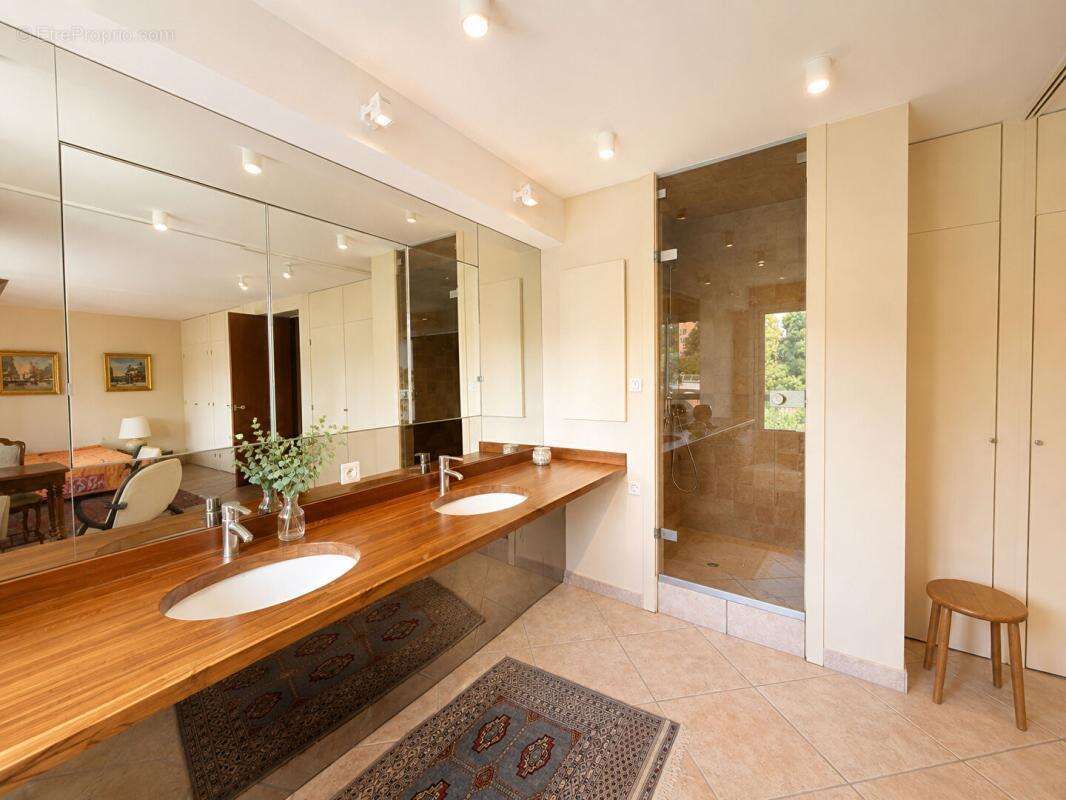 Appartement à LYON-5E