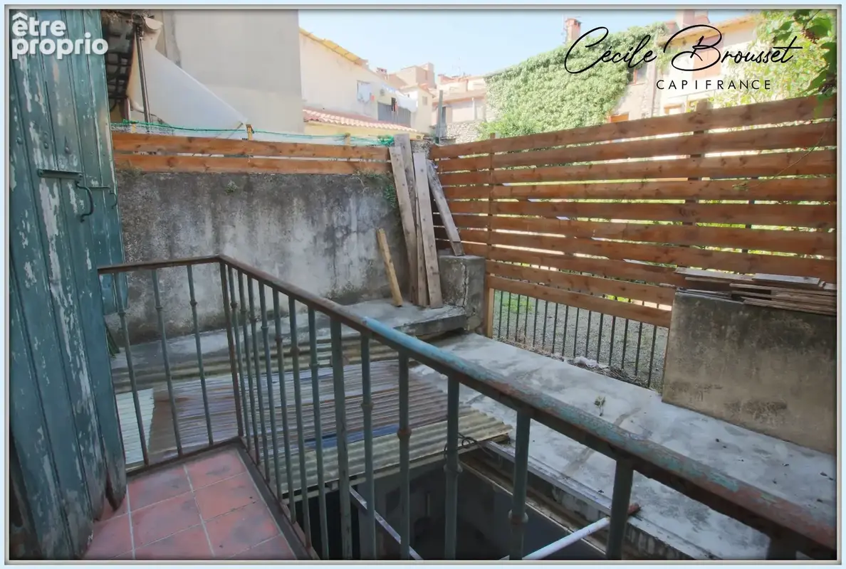 ARLES-SUR-TECH (66150) – Maison de village 5 pièces rénovée avec cour intérieure et possibilité de terrasse - photo 9