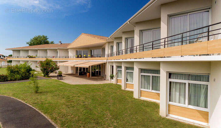 Appartement à PAREMPUYRE