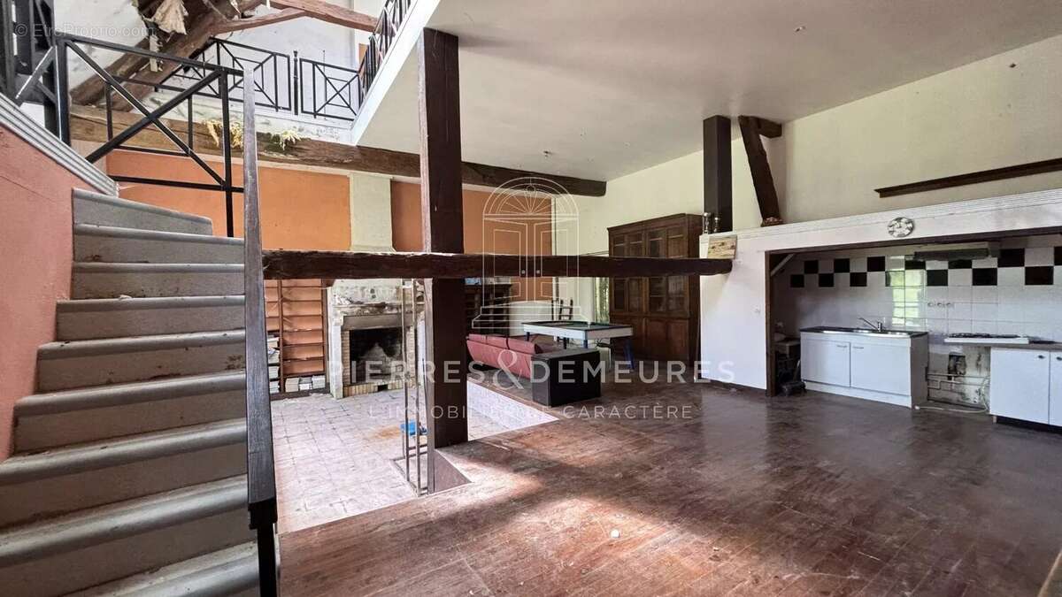 Deux habitats en un pour cette ancienne fermette - photo 4