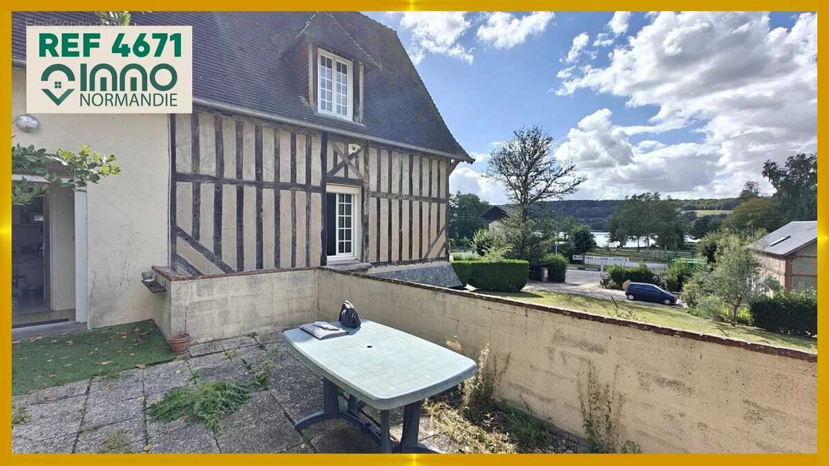 Appartement à BRIONNE