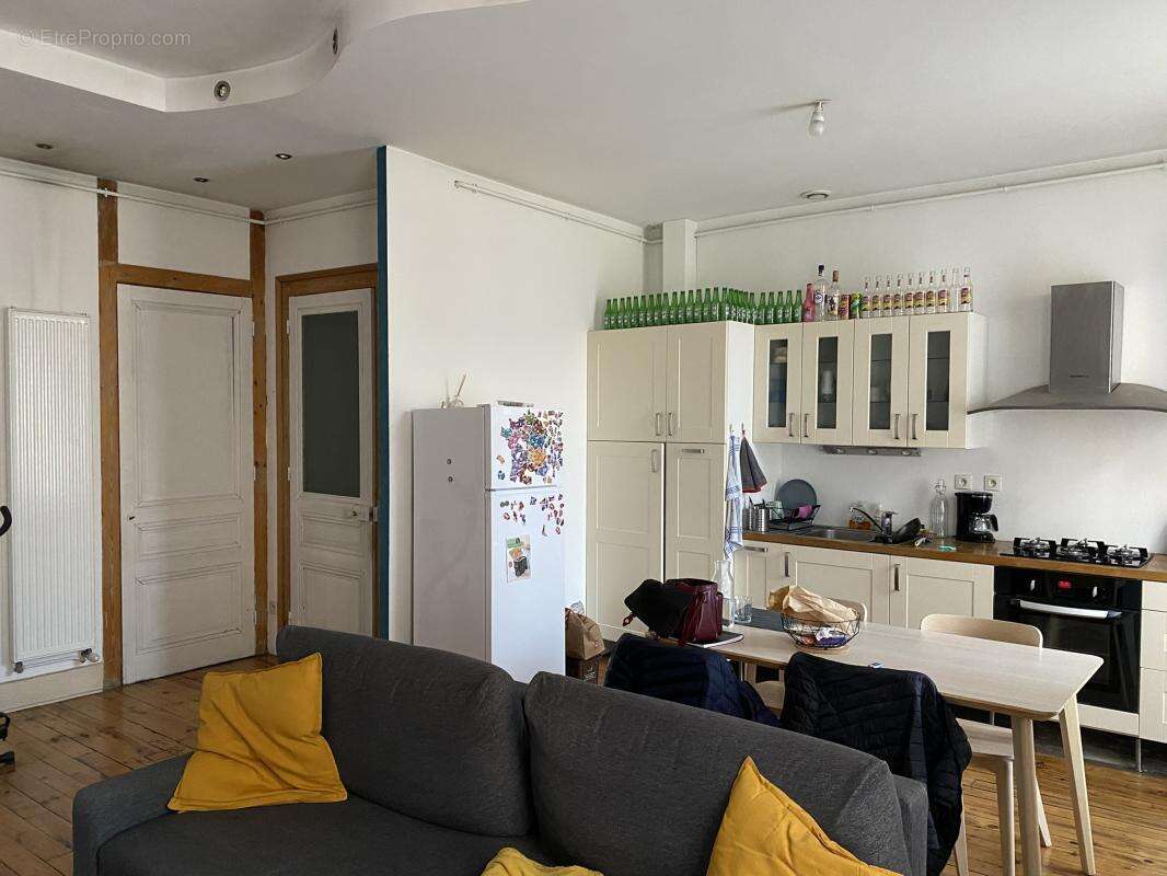 Appartement à SAINT-ETIENNE