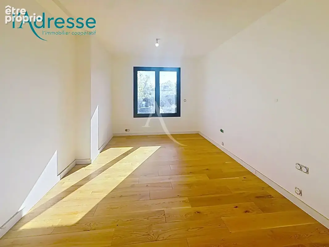 Maison Neuve - Saint-Germain-lès-Arpajon -  220m² - Terrain de 675m²  Gare - Ecoles - Commerces - photo 7