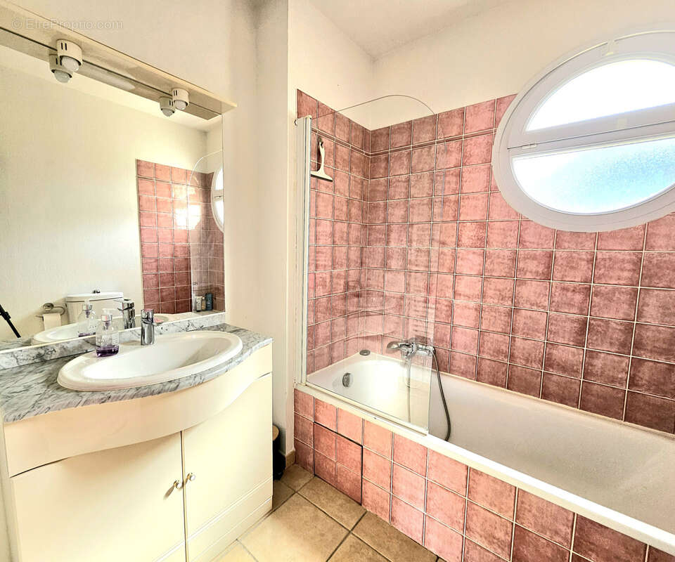 Maison à ROQUEBRUNE-SUR-ARGENS