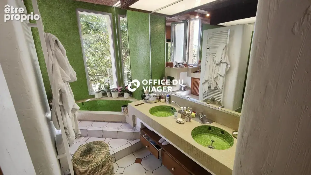 Maison - 6 pièces - 180 m² - photo 17
