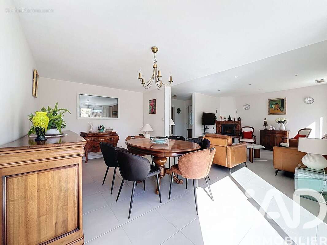 Photo 6 - Maison à VELAUX