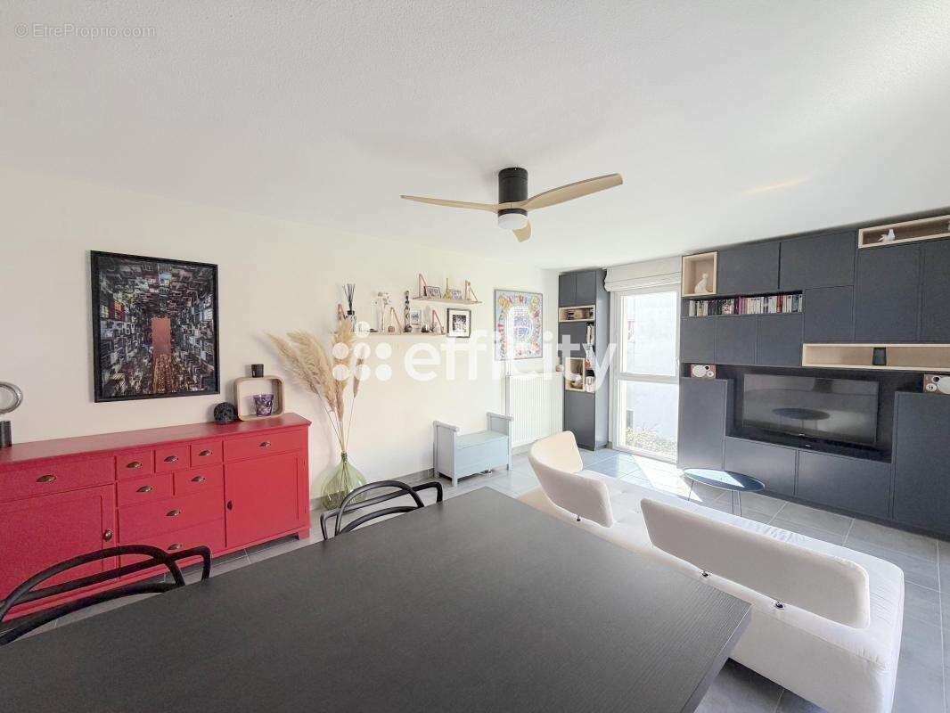 Appartement à LATTES