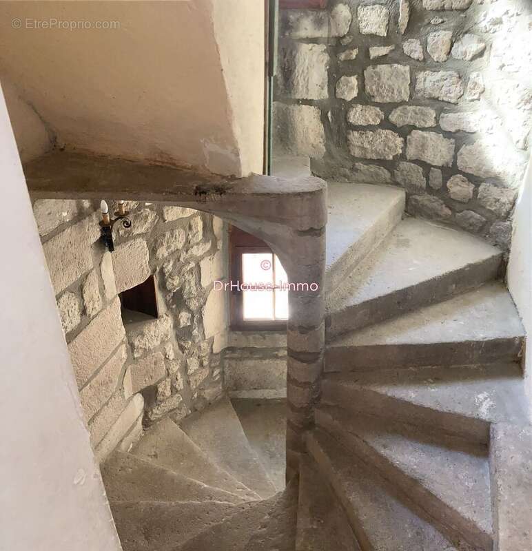 Maison à LARGENTIERE