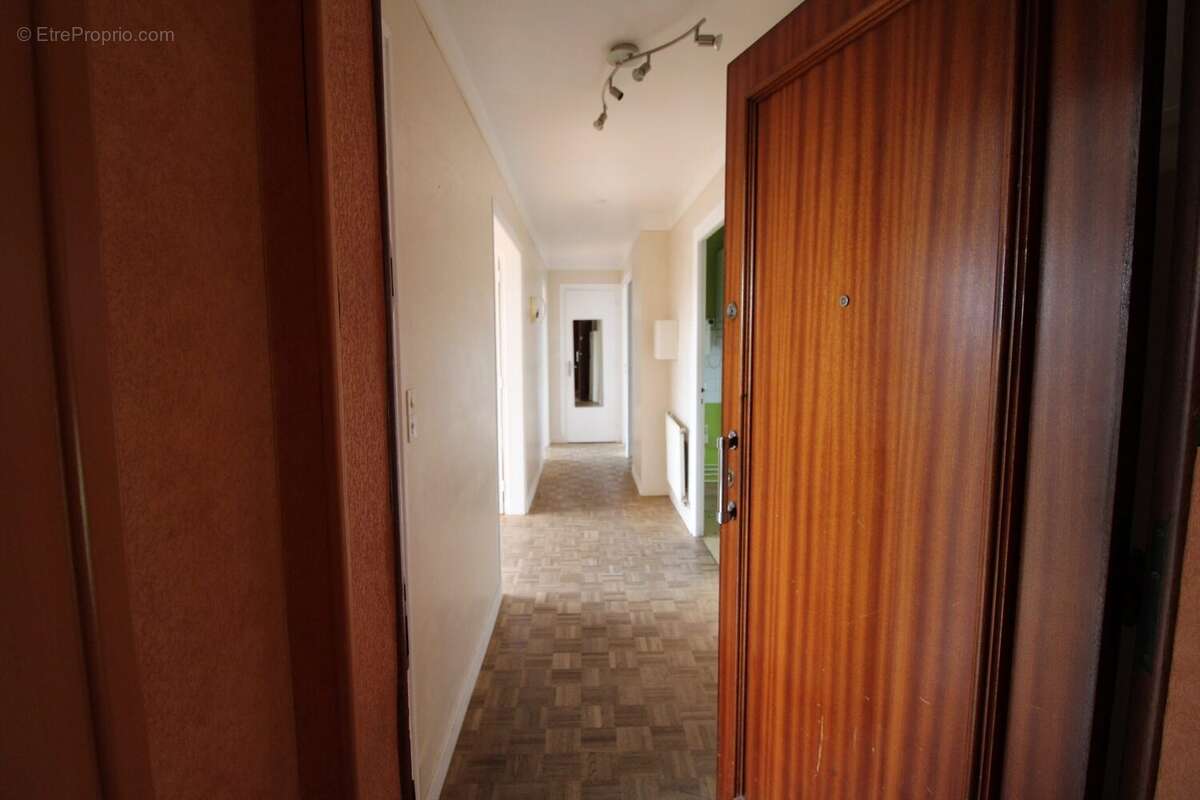 Appartement 70 m² à Saint-Brieuc  - photo 2