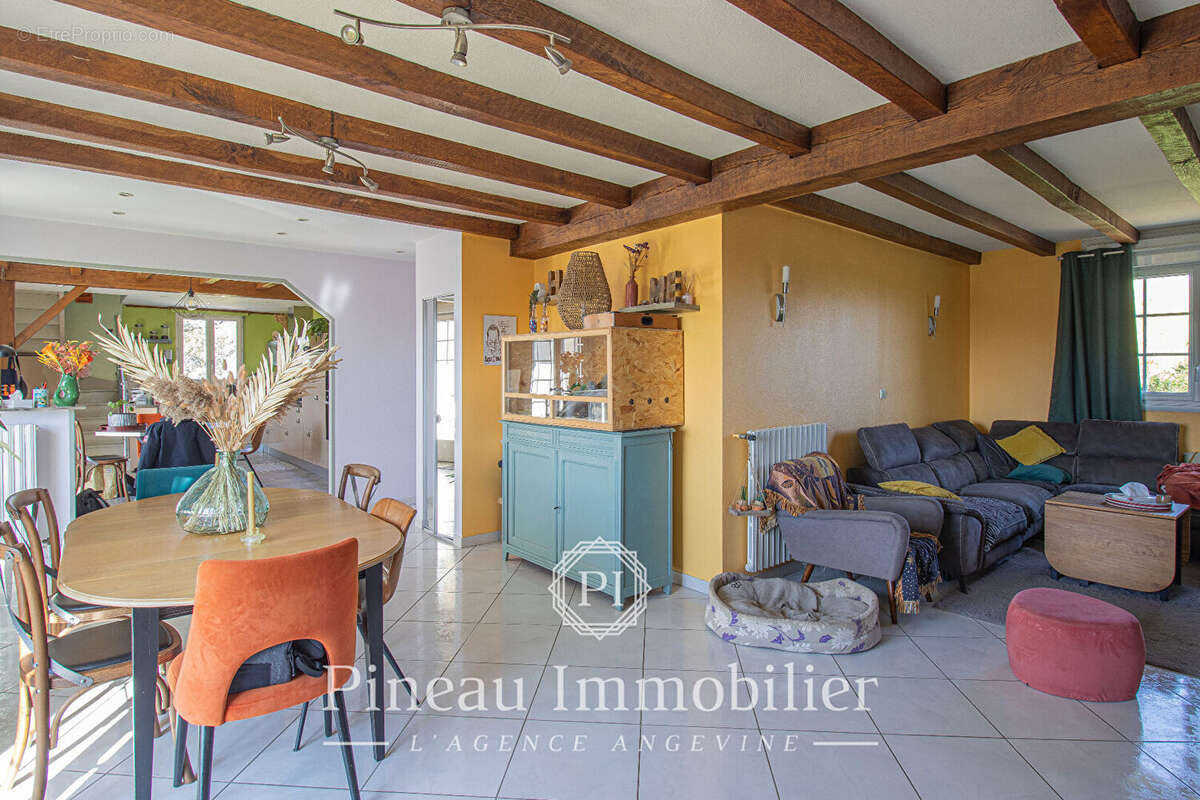 Maison à SAINT-SYLVAIN-D'ANJOU