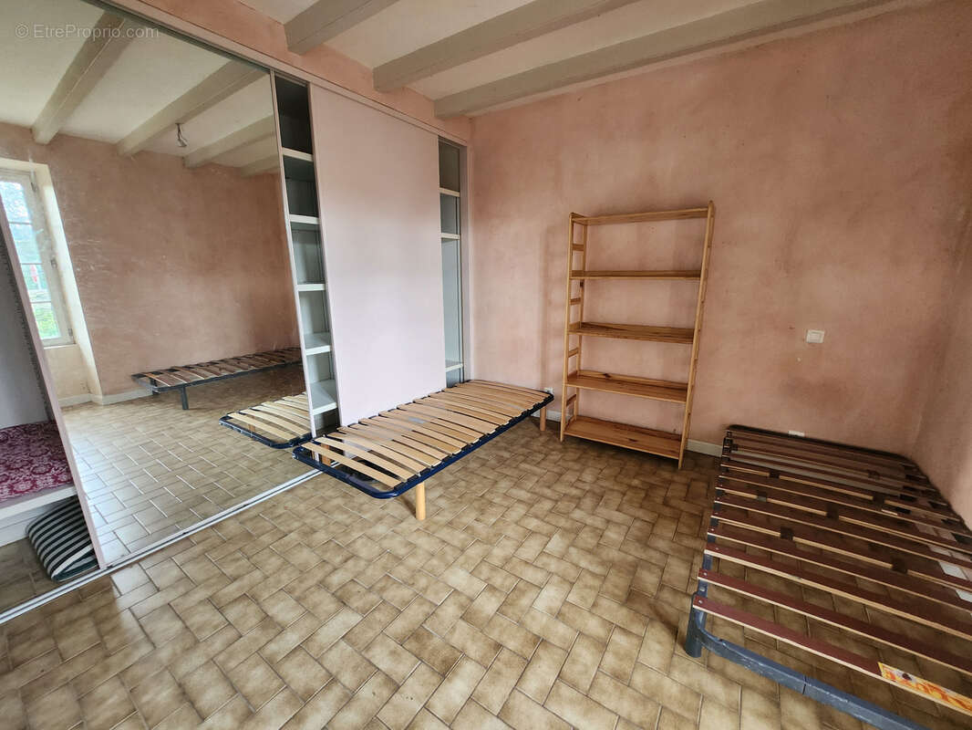 Maison à SAINTE-GEMME-LA-PLAINE