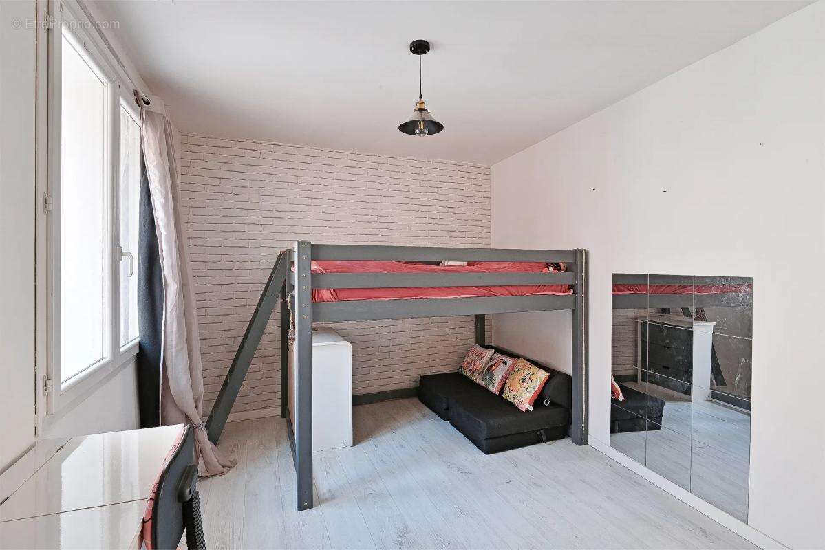 Maison de 5 pièces de 114 m² à Redessan - photo 8