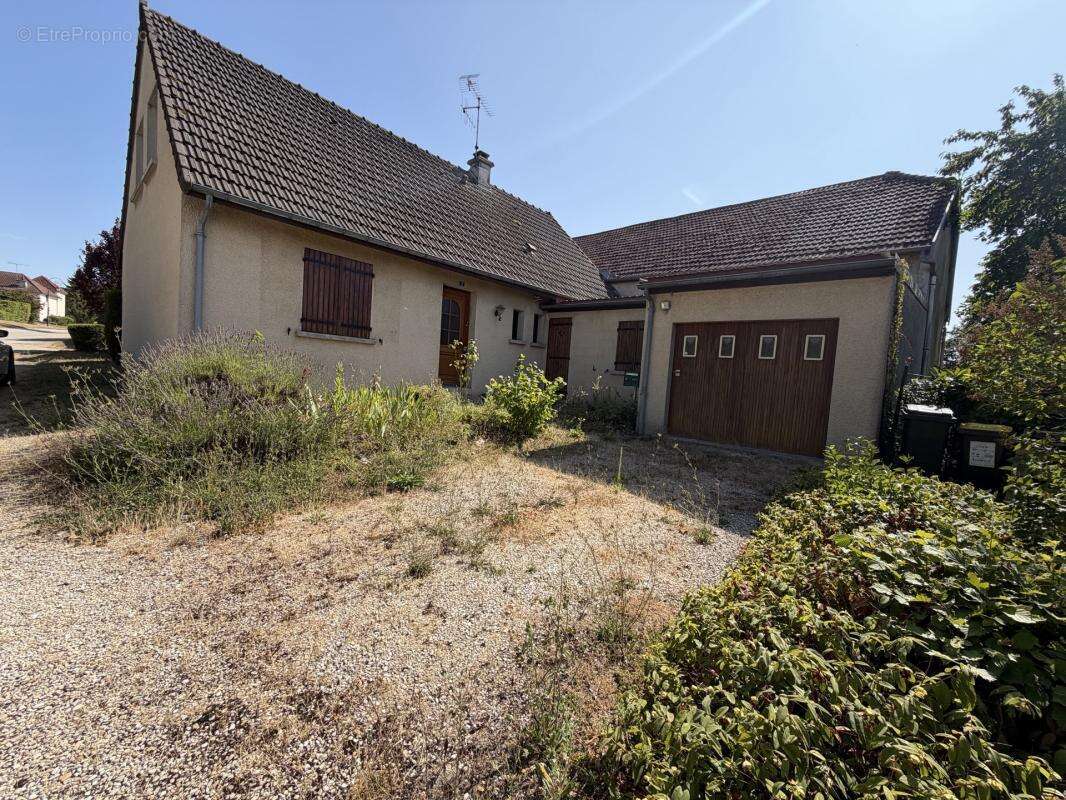 Maison 10 mns de cormontreuil  -  5 chambres  sur 323 m2 - photo 2