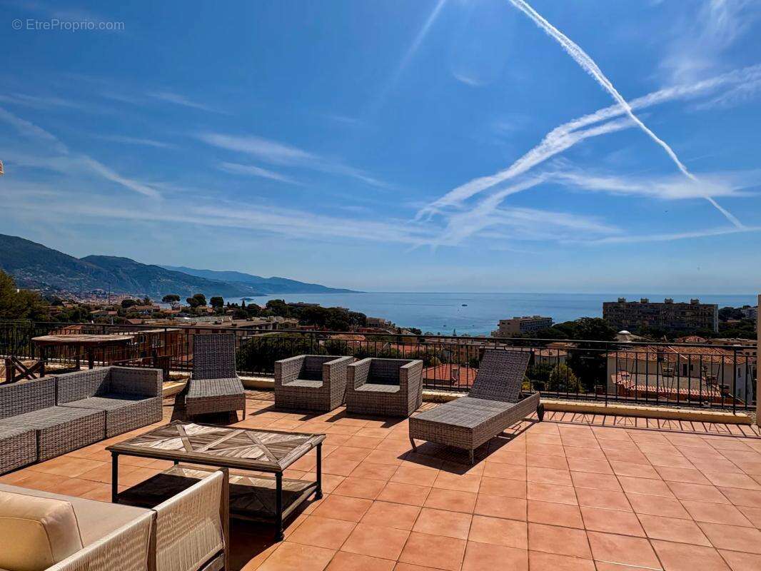 Appartement à ROQUEBRUNE-CAP-MARTIN