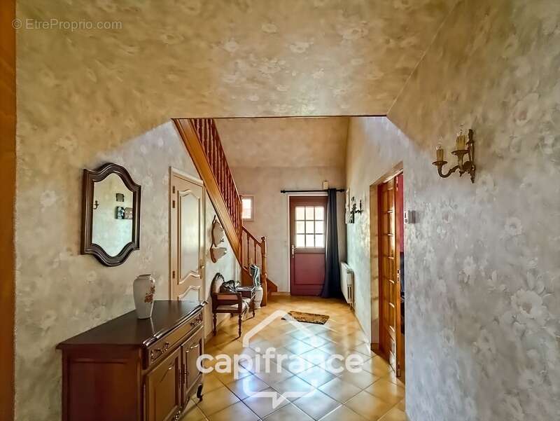 Maison à BESSE-SUR-BRAYE