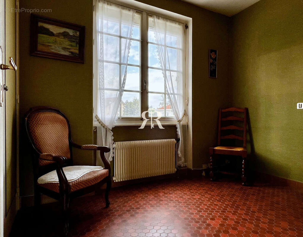 Maison à PONT-DU-CHATEAU