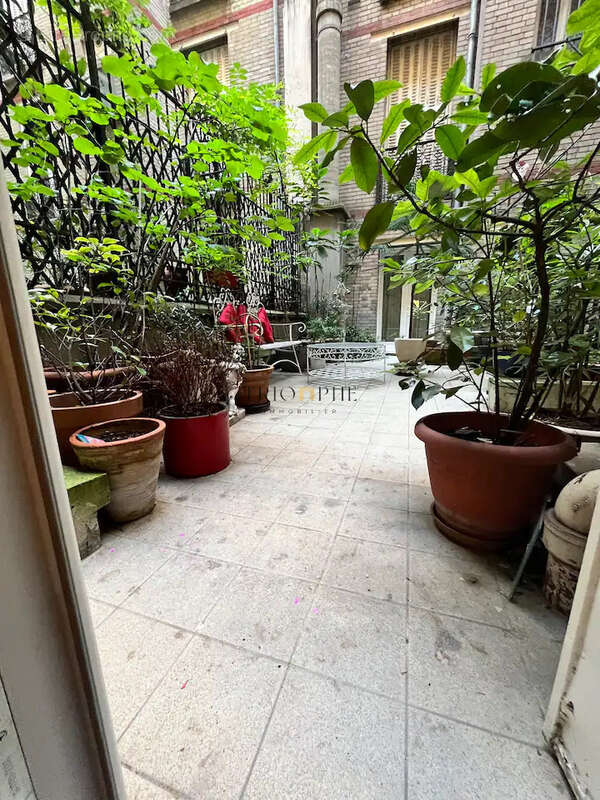 Appartement à PARIS-7E