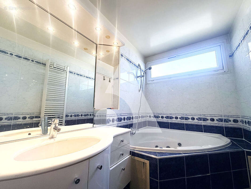 Appartement à EPINAY-SUR-SEINE