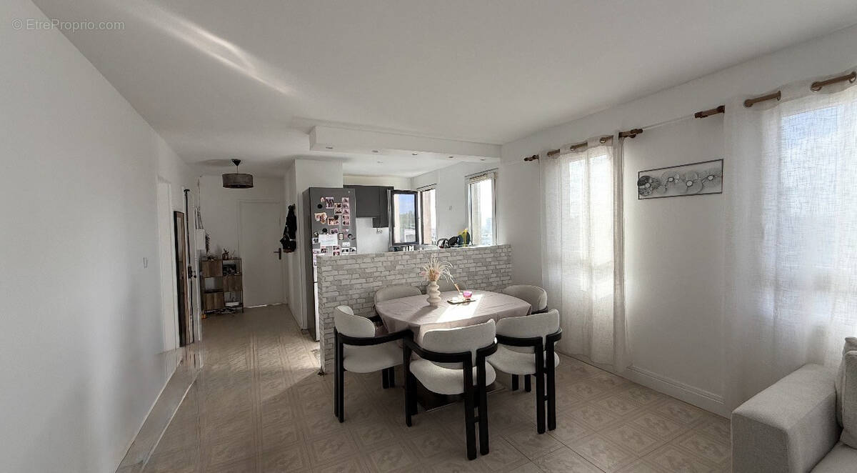 Appartement à SARCELLES