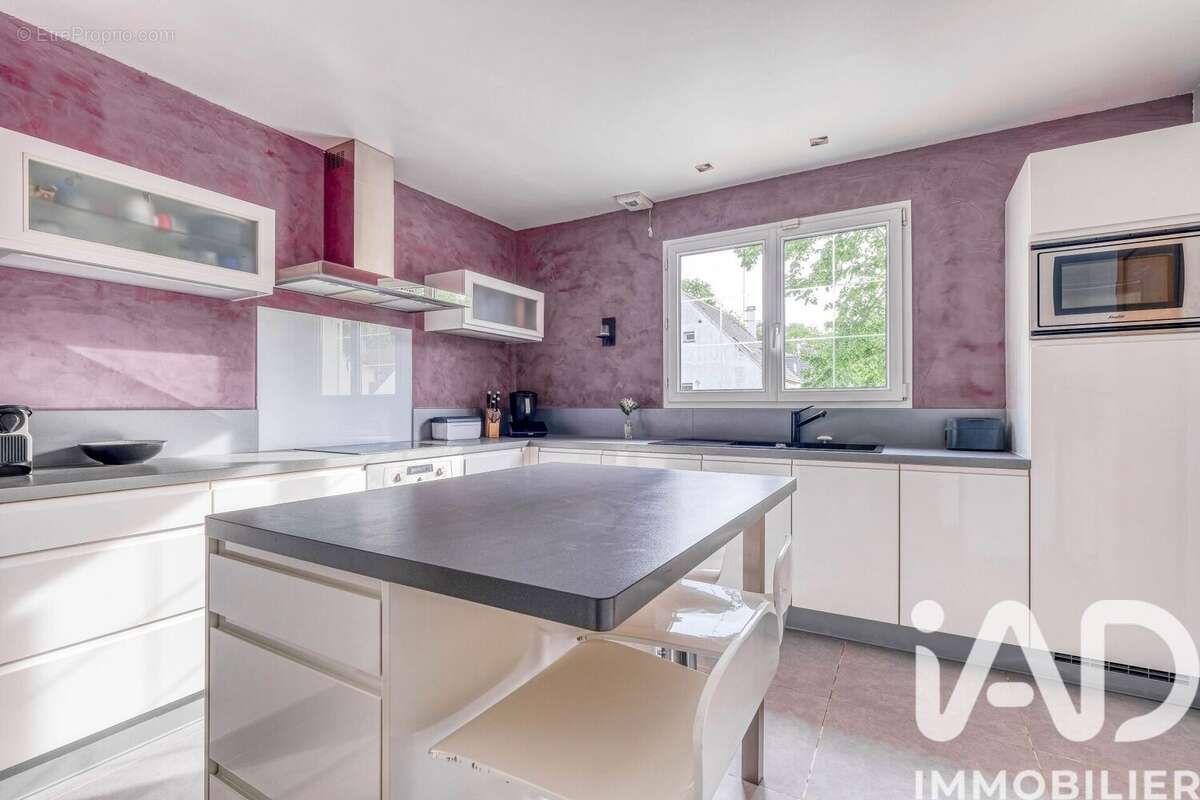 Maison 130 m² à Gressy  - photo 3