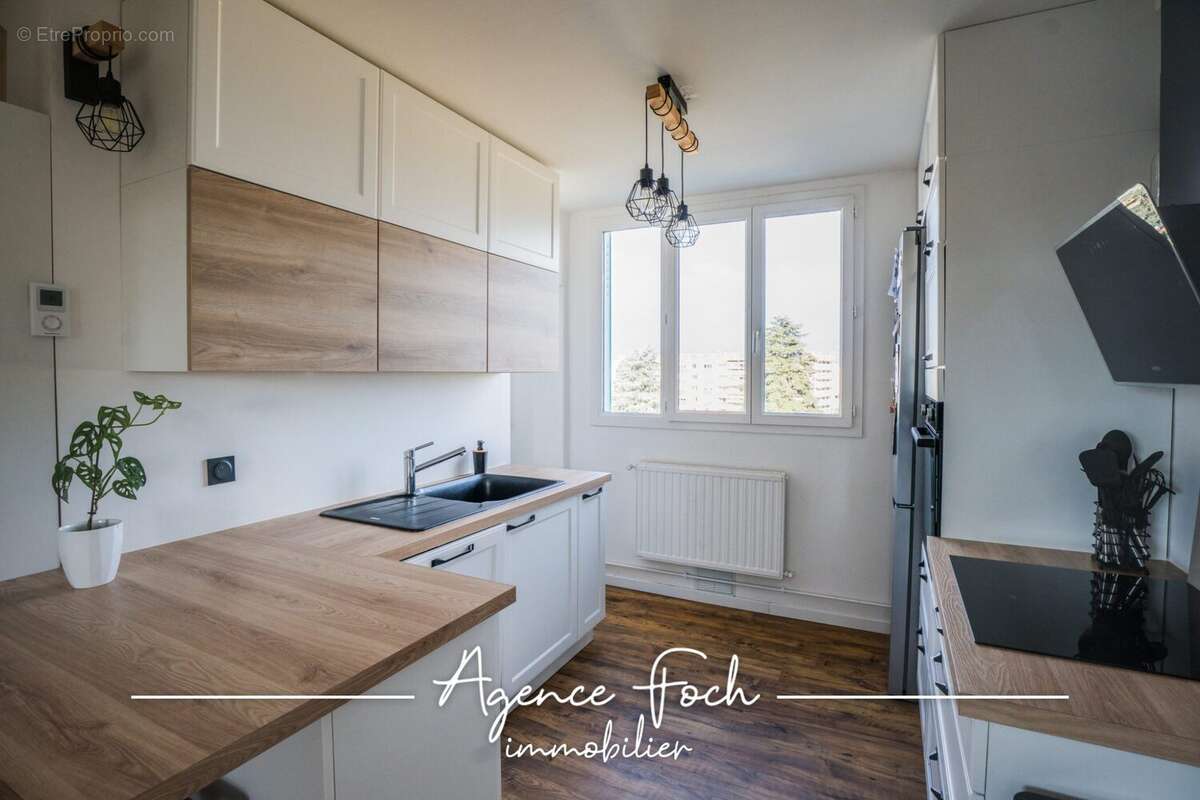 Appartement à AUREILHAN