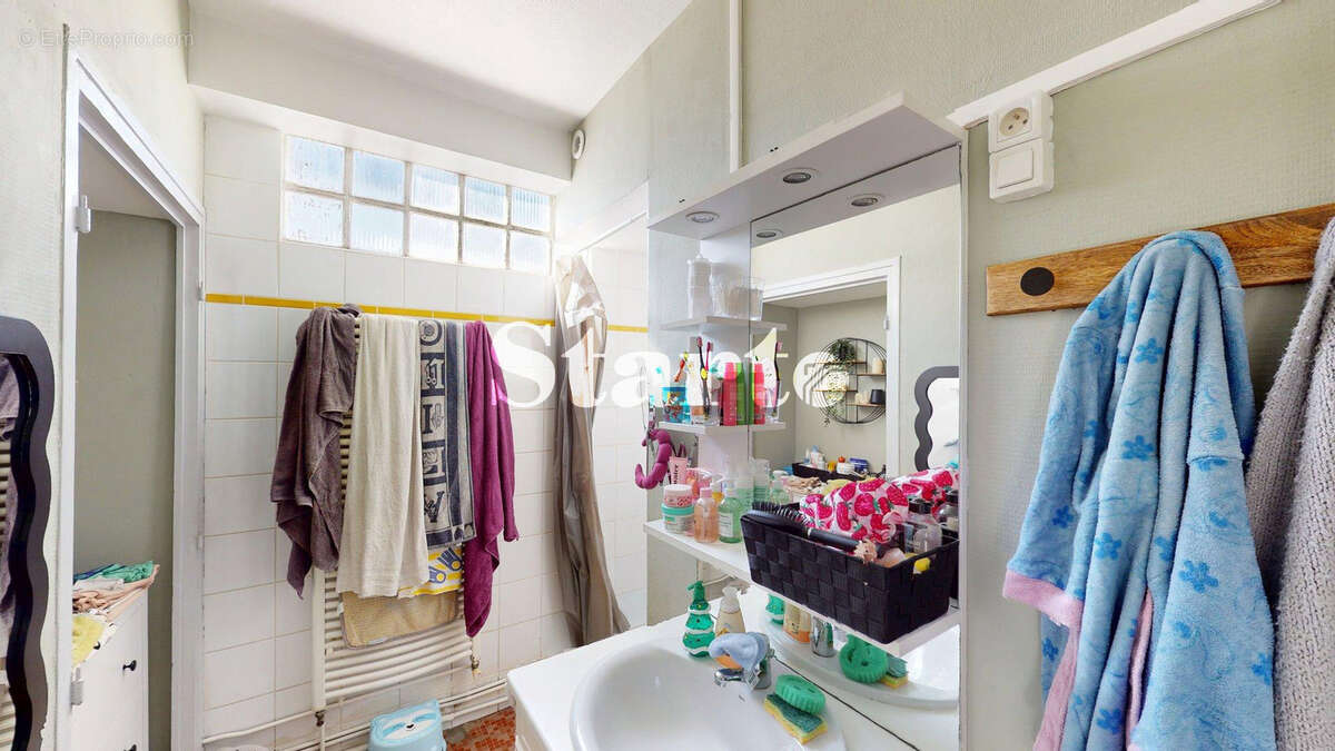 Appartement à LE BREUIL