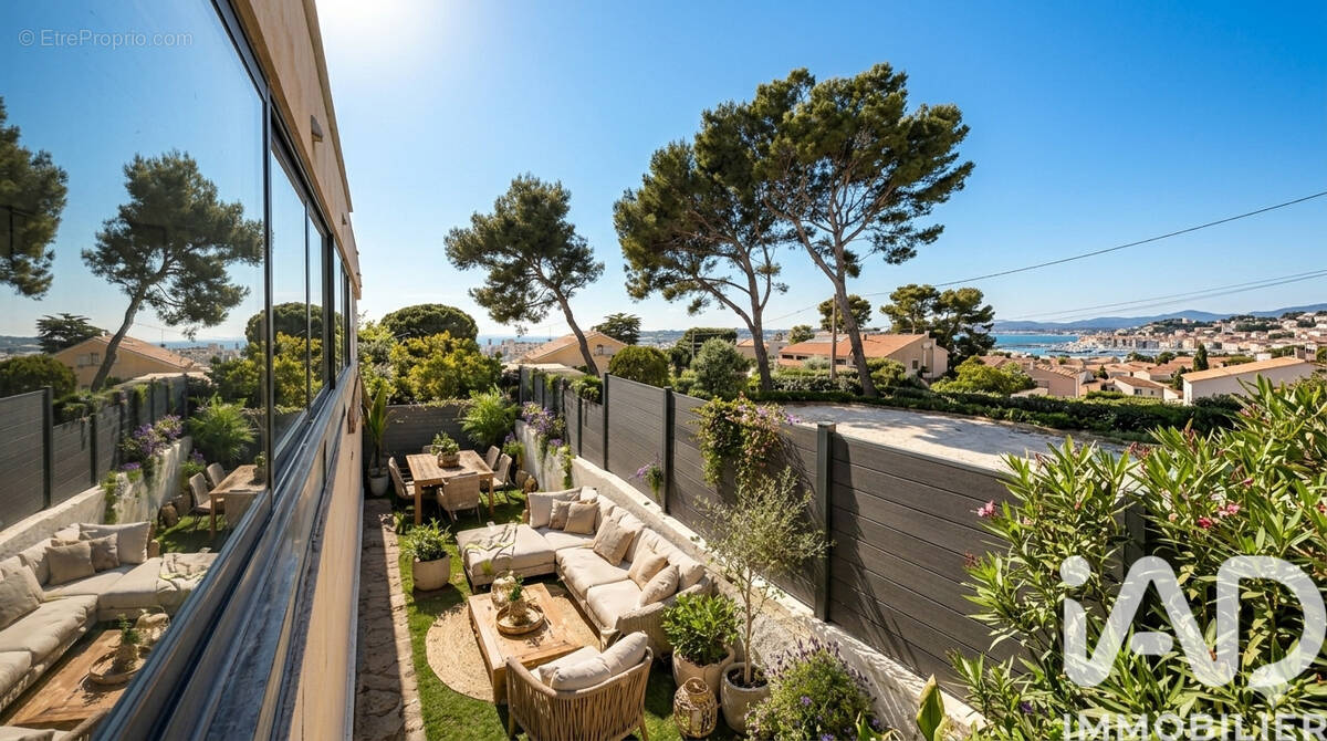 Photo 1 - Appartement à SIX-FOURS-LES-PLAGES