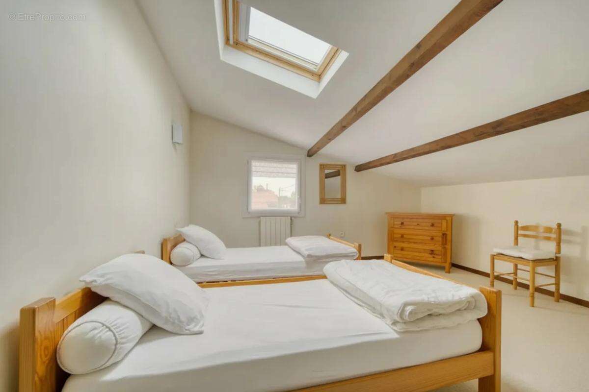 Maison à SAINT-JUST-LUZAC