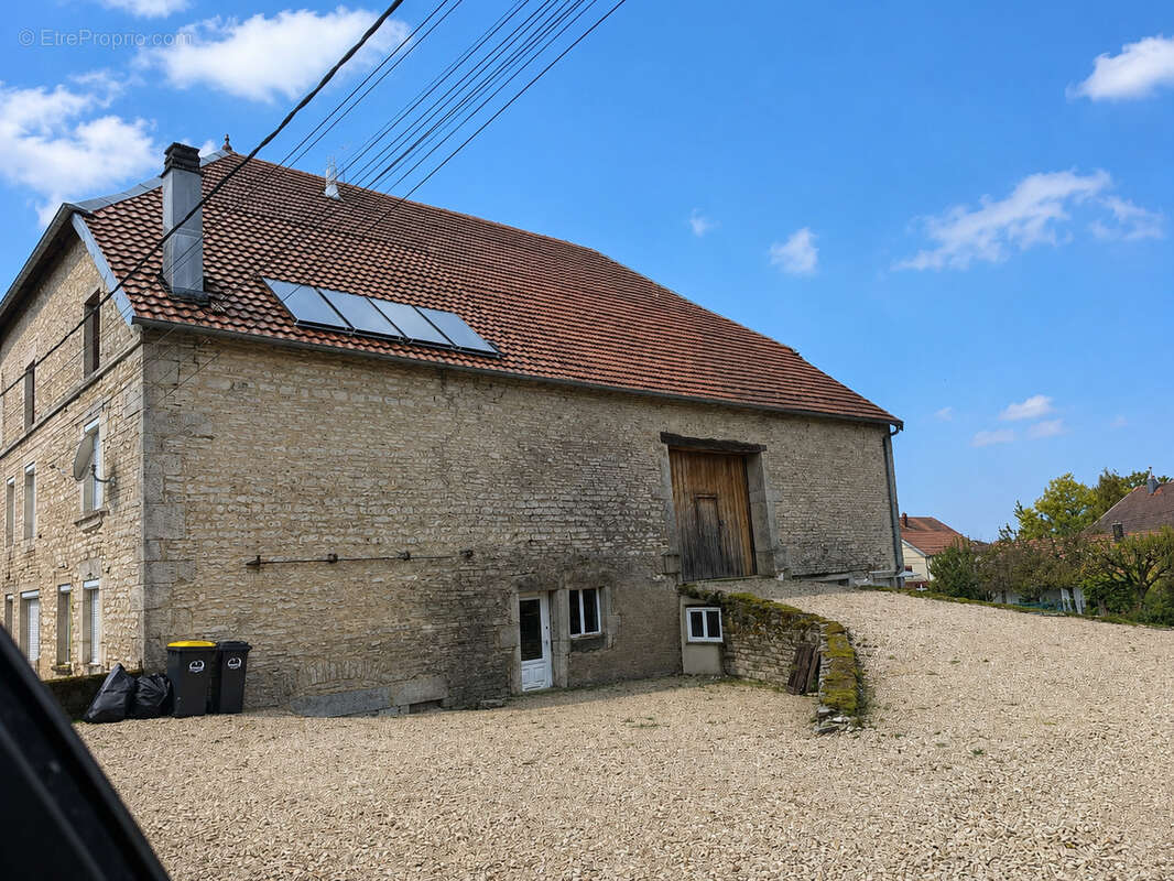 Appartement à VERNIERFONTAINE